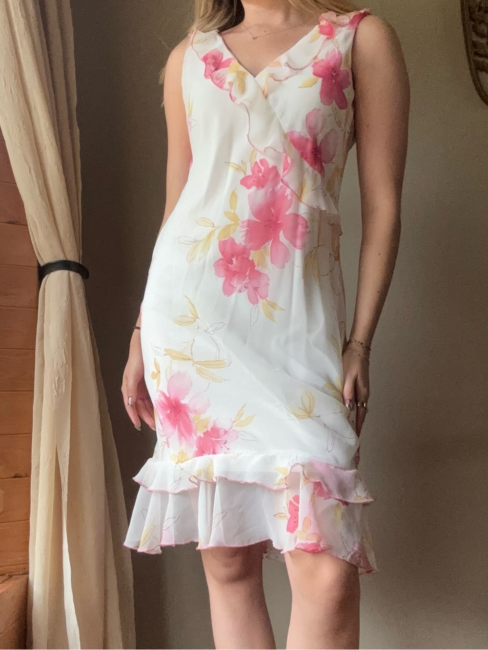 Studio Y Floral Ruffle V-Neck Midi Dress - Picture 6 of 7
